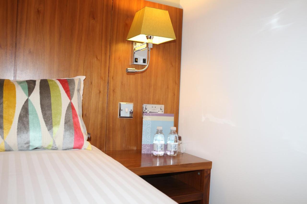 The Woodlands Event Centre Hotell Wyboston Eksteriør bilde