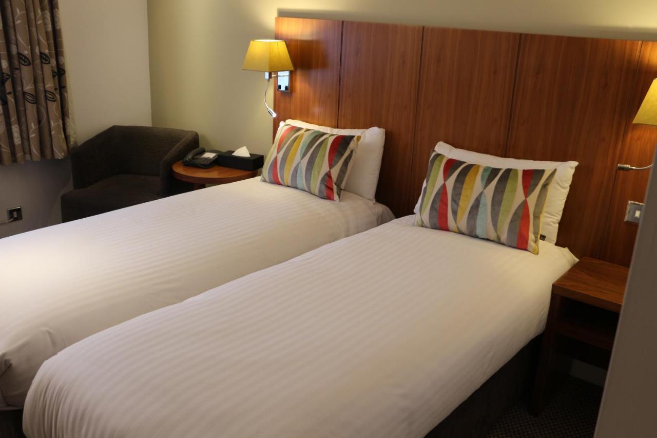 The Woodlands Event Centre Hotell Wyboston Eksteriør bilde